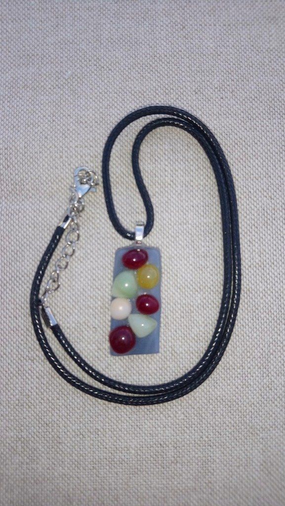Pendentif en verre.