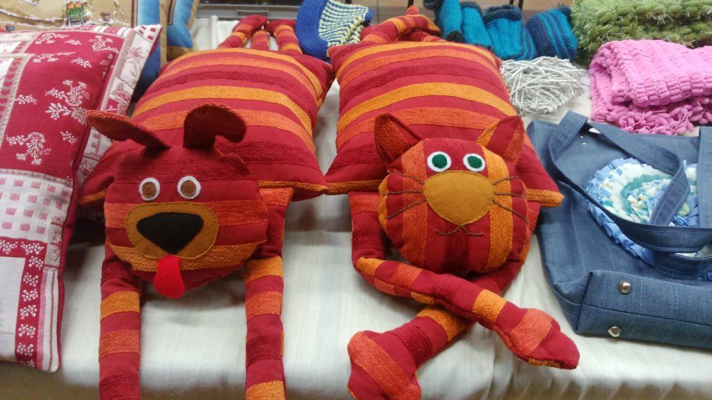 Coussin chien et chat.